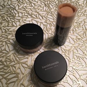 bareMinerals Foundation package—open but unused